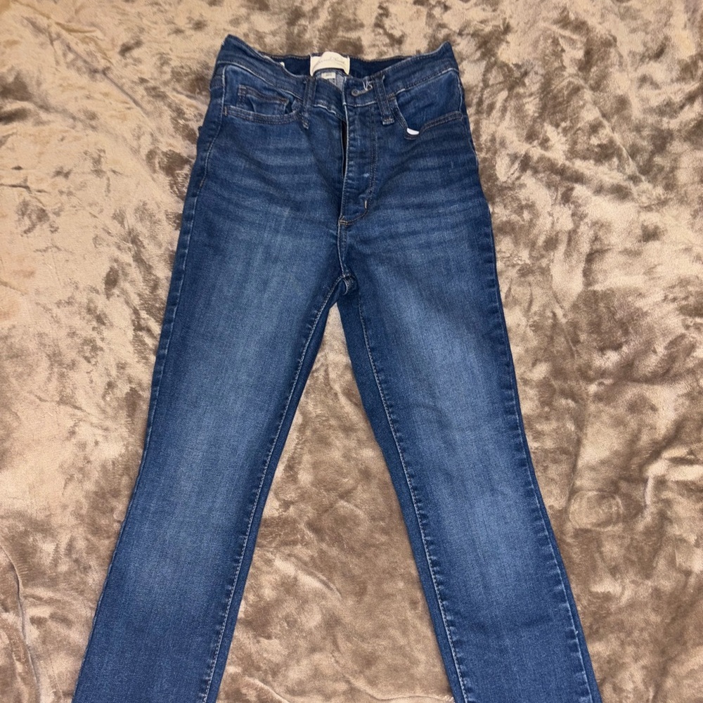 Universal Thread Medium Blue Skinny Jeans